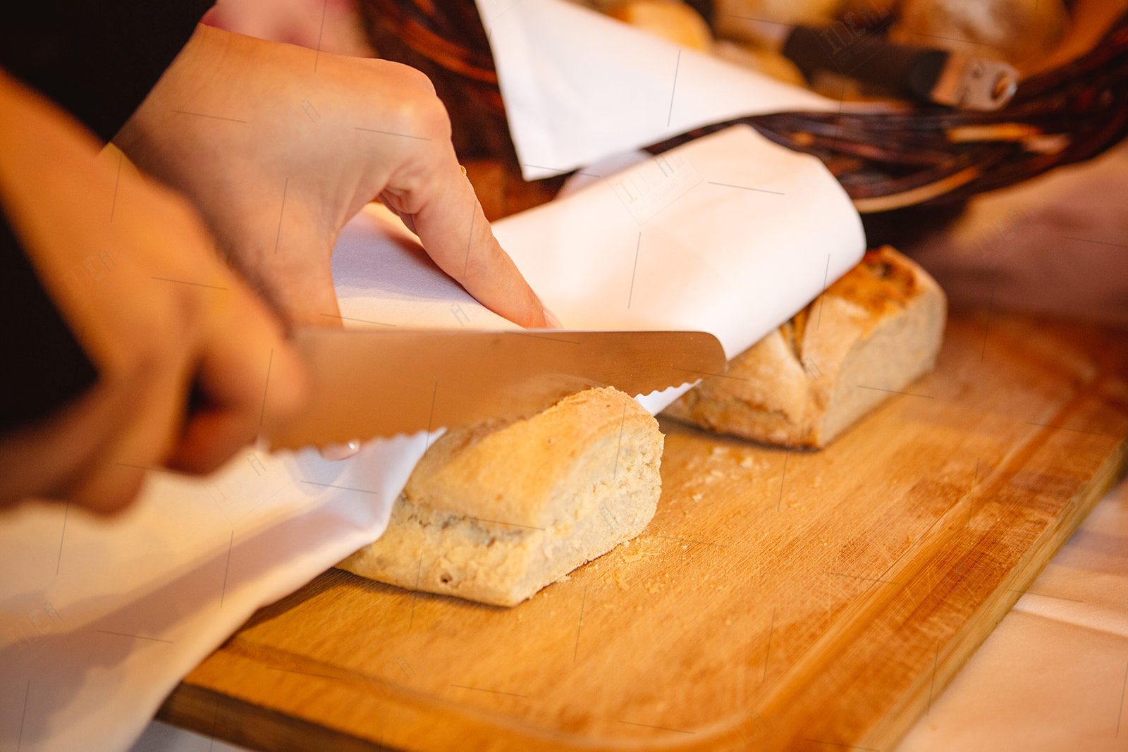 Frisches Brot und Brötchen